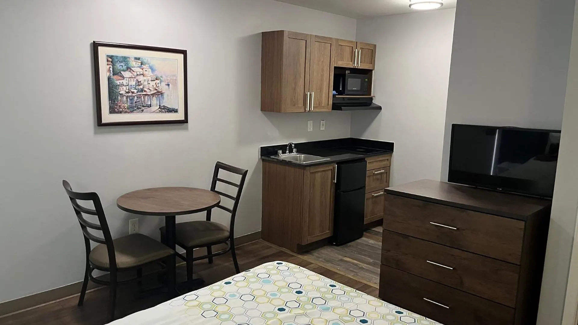Hometowne Studios & Suites By Red Roof Charlotte - Ballantyne 0*,